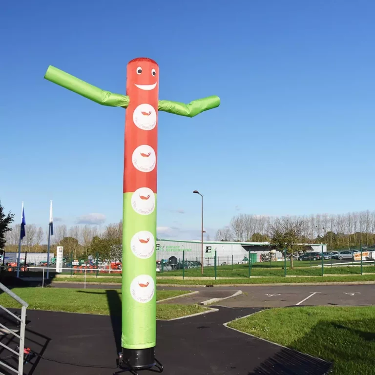 The skydancer or air dancer is an advertising windsock propelled by a fan to boost your advertising slogan.